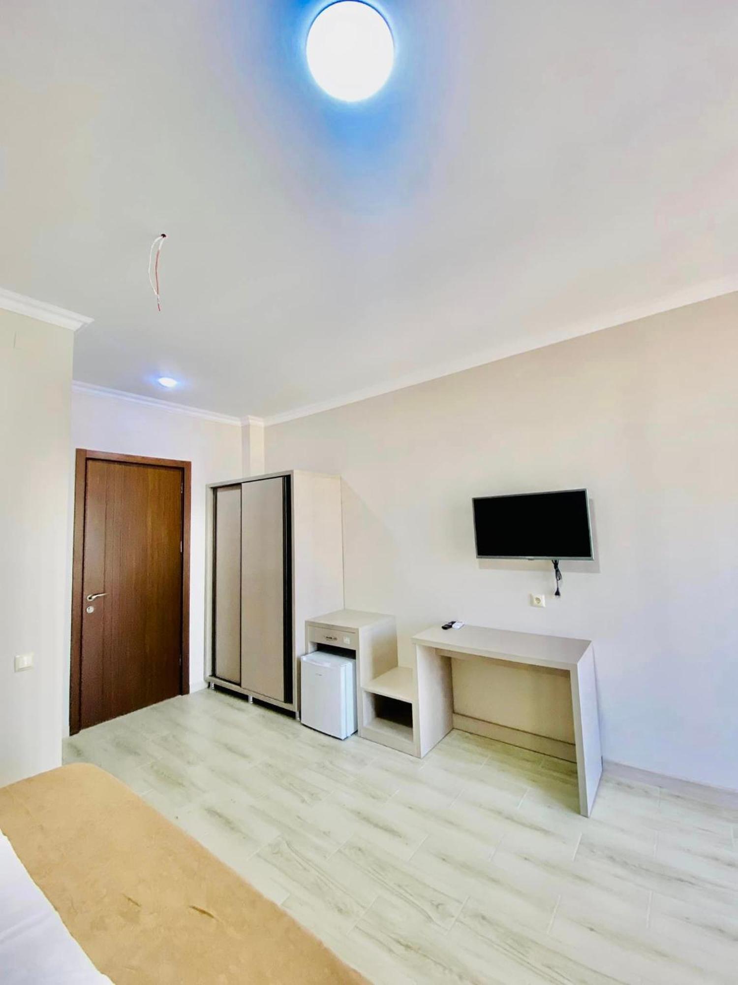 Hotel Tesa Gonio المظهر الخارجي الصورة